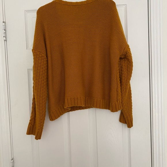 Sweater - Picture 3 of 3